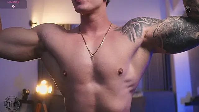 Snapshot of Thomas_Falcon chatting on 10/27/25, 12:58 Thomas Falcon online show from 10/27/25, 12:58