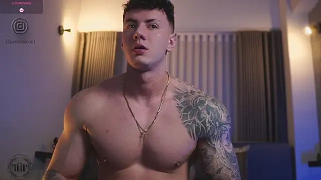 Snapshot of Thomas_Falcon chatting on 11/02/25, 01:19 Thomas Falcon online show from 11/02/25, 01:19