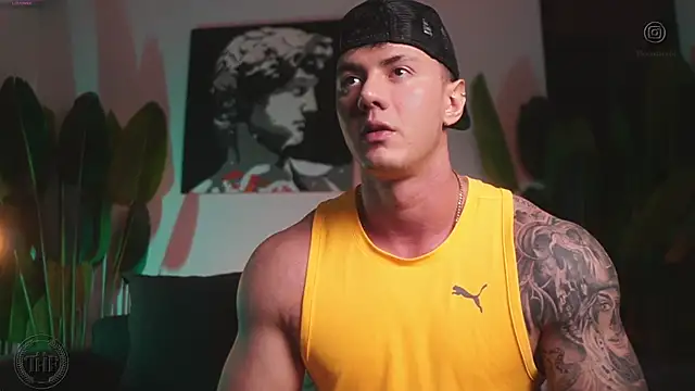 Snapshot of Thomas_Falcon chatting on 11/14/25, 12:42 Thomas Falcon online show from 11/14/25, 12:42