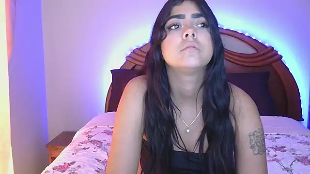 Snapshot of Gia_Massa chatting on 09/19/25, 07:47 Gia Massa online show from 09/19/25, 07:47