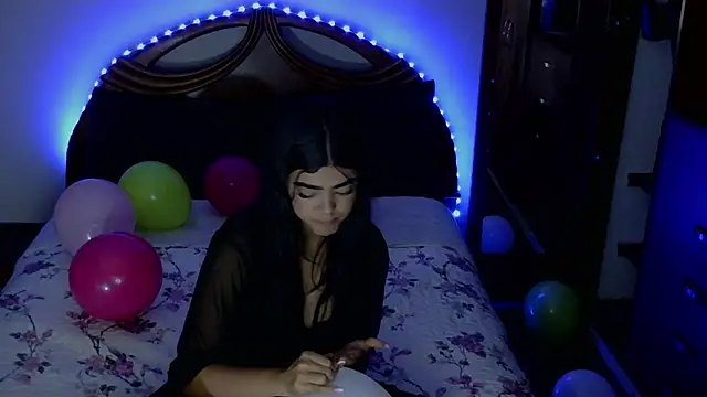 Snapshot of Gia_Massa chatting on 09/23/25, 11:41 Gia Massa online show from 09/23/25, 11:41