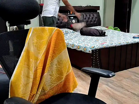 ZoroArcher online show from 10/14/25, 03:57