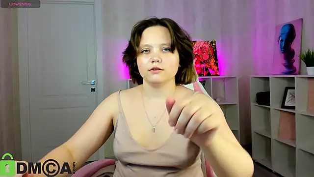 Snapshot of Mila__Cutee chatting on 11/17/25, 09:26 Mila Cutee online show from 11/17/25, 09:26