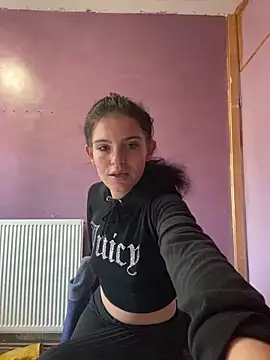 Camwithchlox online show from 09/30/25, 04:12