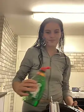 Camwithchlox online show from 11/13/25, 08:19