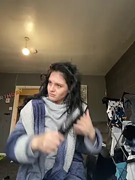 Camwithchlox online show from 11/14/25, 10:14