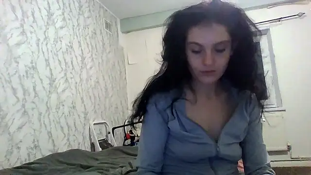 Camwithchlox online show from 11/14/25, 10:51