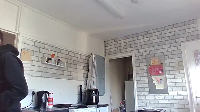 Camwithchlox online show from 11/17/25, 12:55