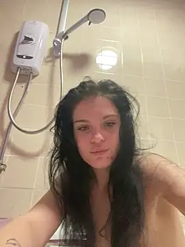 Camwithchlox online show from 11/20/25, 10:09