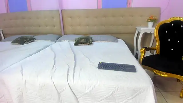 Aisha Noir online show from 09/19/25, 12:06