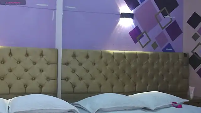 Aisha Noir online show from 10/01/25, 12:00