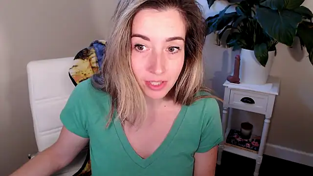 SuggestiveBehavior online show from 10/10/25, 12:59