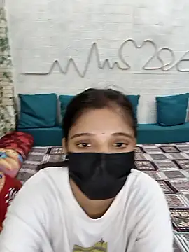 Snapshot of Aahanaaa chatting on 10/02/25, 07:59 Aahanaaa online show from 10/02/25, 07:59