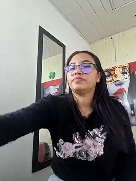 susan mooree online show from 10/12/25, 05:45