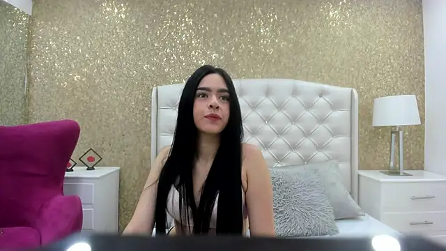 Snapshot of PaolaSanz chatting on 11/21/25, 02:05 PaolaSanz online show from 11/21/25, 02:05