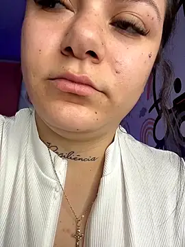 Snapshot of Megaan__More chatting on 11/07/25, 02:33 Megaan More online show from 11/07/25, 02:33