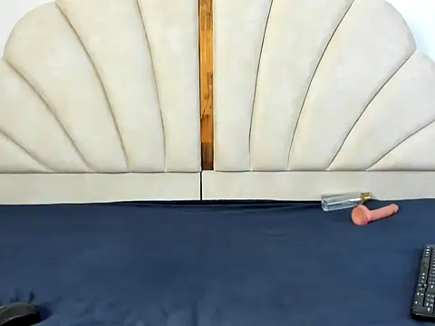 Kimberly TaylorX online show from 09/18/25, 07:49