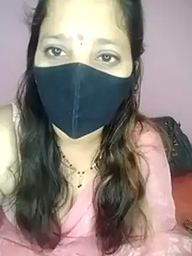 Snapshot of Angel_radhika1 chatting on 11/26/25, 11:33 Angel radhika1 online show from 11/26/25, 11:33