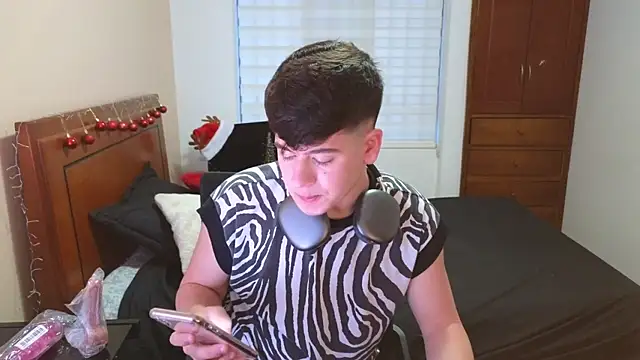 tightncuteass online show from 11/13/25, 10:30