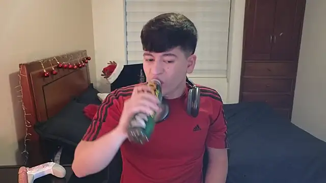 tightncuteass online show from 11/18/25, 10:36