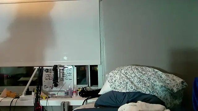 cuddlyavenue online show from 10/13/25, 01:38