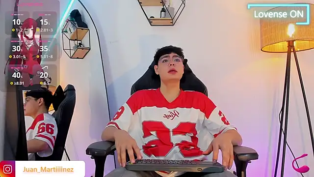 Im Juaniito online show from 09/26/25, 03:21