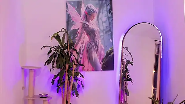 Susi and aquaria online show from 10/16/25, 11:06