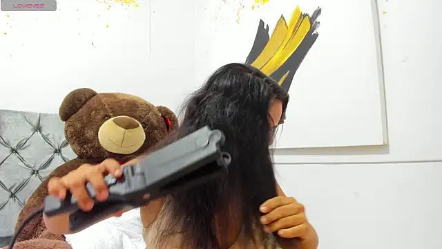 debora ortiz online show from 10/03/25, 01:19