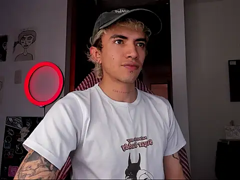 guynextdo0r online show from 10/05/25, 07:01