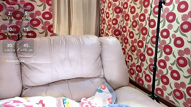 miss-lin online show from 11/10/25, 01:10