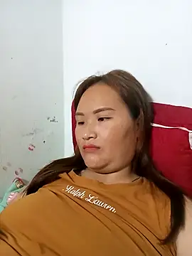 Snapshot of Tamara-a chatting on 10/21/25, 12:50 Tamara-a online show from 10/21/25, 12:50