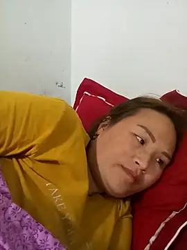 Snapshot of Tamara-a chatting on 10/22/25, 01:00 Tamara-a online show from 10/22/25, 01:00