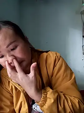 Snapshot of Tamara-a chatting on 11/12/25, 03:18 Tamara-a online show from 11/12/25, 03:18