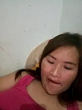 Snapshot of Tamara-a chatting on 11/14/25, 12:37 Tamara-a online show from 11/14/25, 12:37