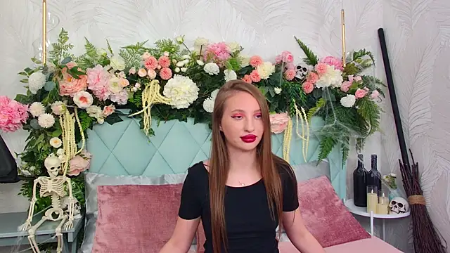 Miranda Scott online show from 11/02/25, 05:15