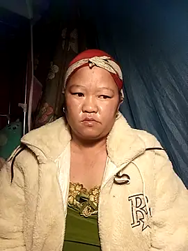 riso-00 online show from 11/11/25, 12:32