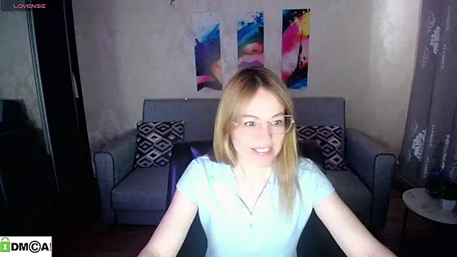 shy hot cat online show from 10/30/25, 06:59