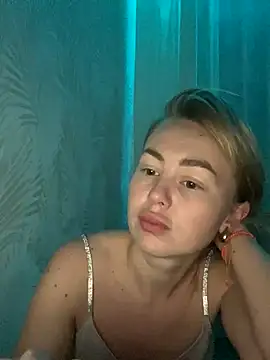 MartaLuna  online show from 11/03/25, 07:15