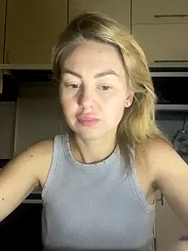 MartaLuna  online show from 11/11/25, 12:16