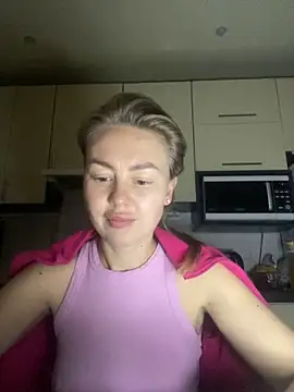 MartaLuna  online show from 11/12/25, 06:19