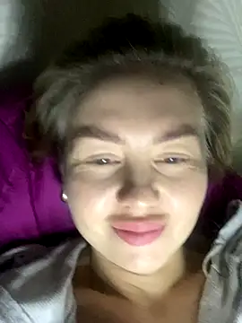 MartaLuna  online show from 11/16/25, 07:41