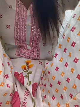 Snapshot of Aanjana_-Sharma chatting on 09/15/25, 08:09 Aanjana -Sharma online show from 09/15/25, 08:09