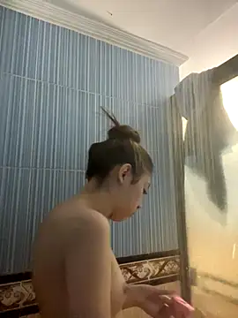 kimmy vegga2 online show from 10/28/25, 03:14