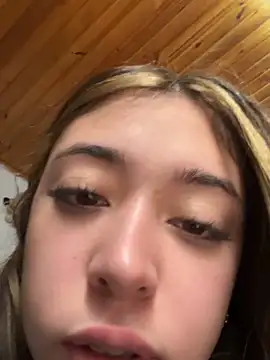 kimmy vegga2 online show from 11/06/25, 02:29