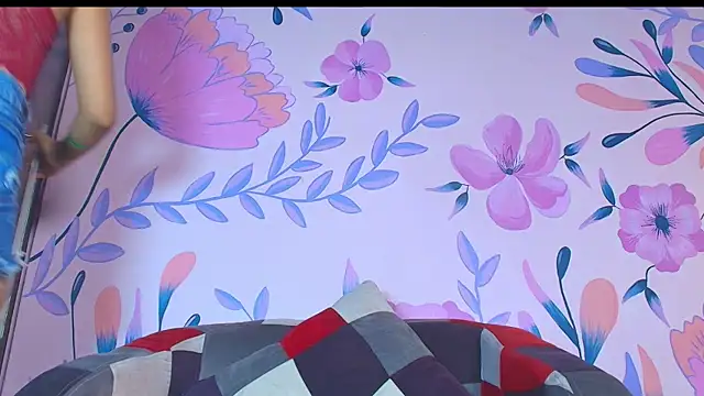 emma hearths online show from 10/29/25, 07:26