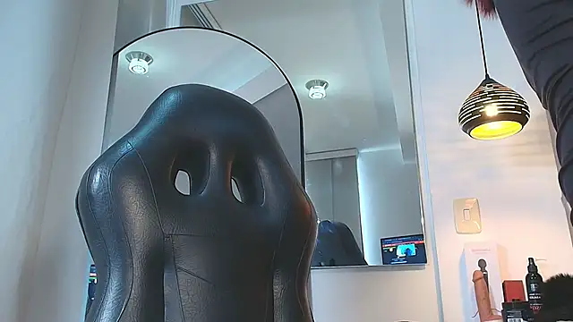 emma hearths online show from 10/30/25, 07:36