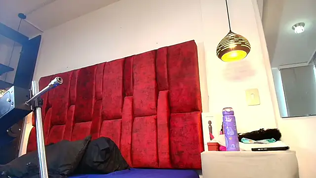 emma hearths online show from 11/13/25, 07:02