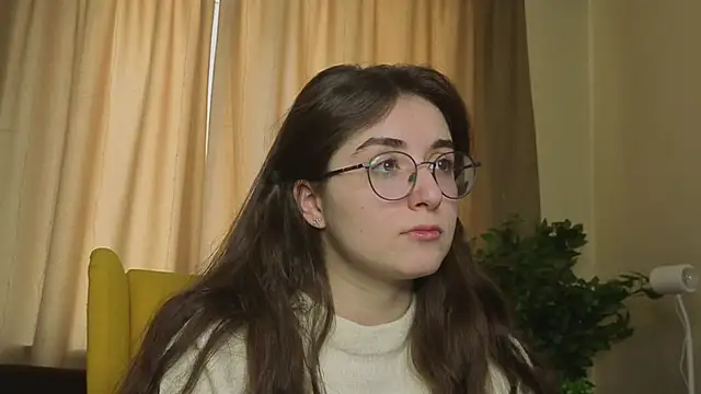 Snapshot of CareyHajdas chatting on 09/27/25, 06:18 CareyHajdas online show from 09/27/25, 06:18