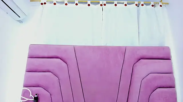 miajhonsonx online show from 11/13/25, 03:22