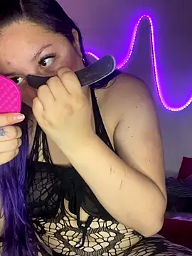 Emma  Fox  online show from 11/19/25, 05:13